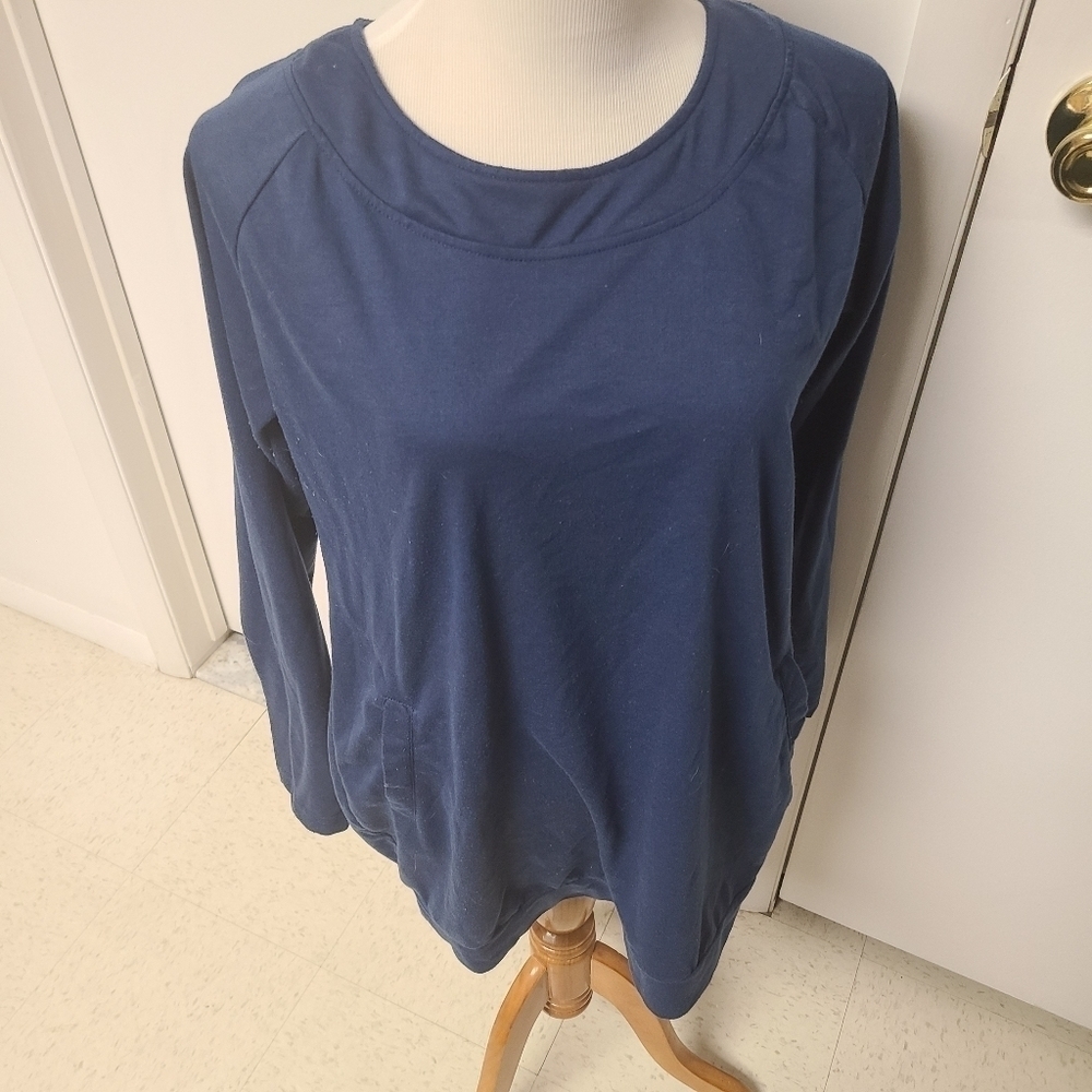 Avon blue sweatshirt top